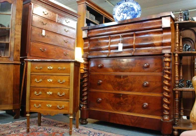 Aslett Antiques & Mid Century